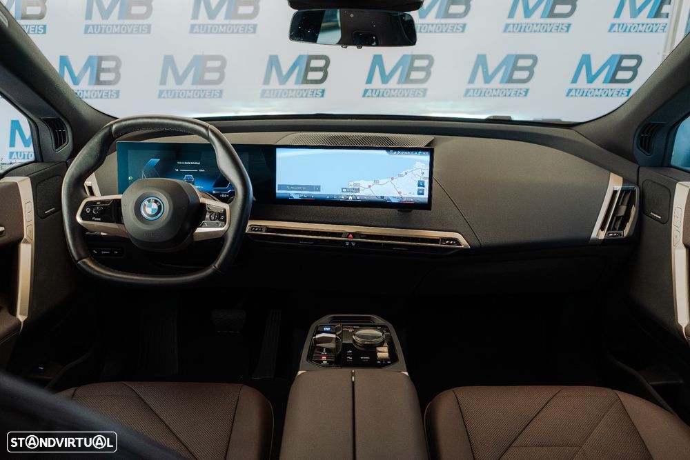 BMW iX xDrive 40 Pack Desportivo - 5