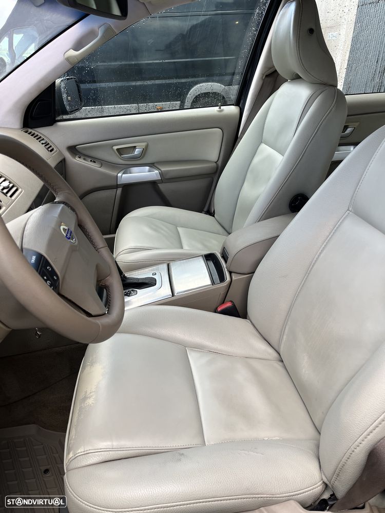 Volvo XC 90 2.4 D5 7L Nivel 2 Auto. - 19