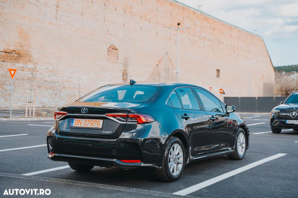 TOYOTA Corolla 2022 — imagine 2