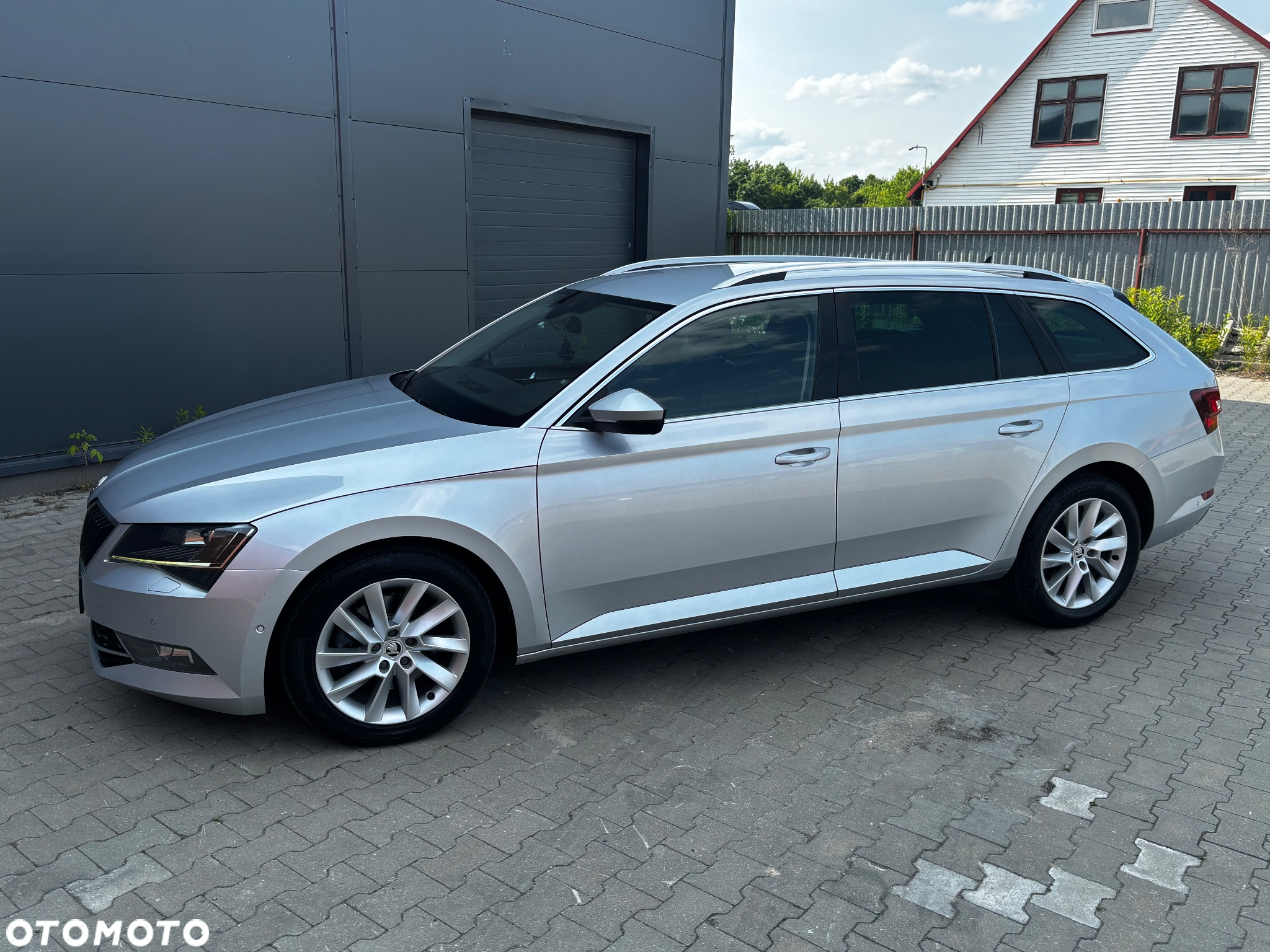 Skoda Superb 2.0 TDI DSG Style - 15