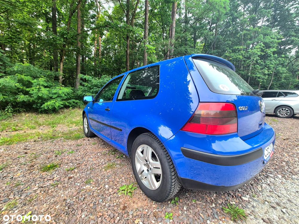 Volkswagen Golf - 14