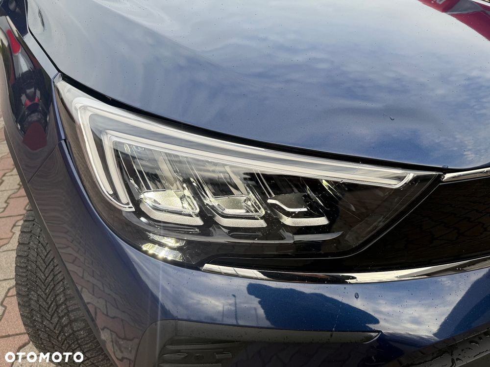 Opel Crossland 1.2 T GS Line - 14