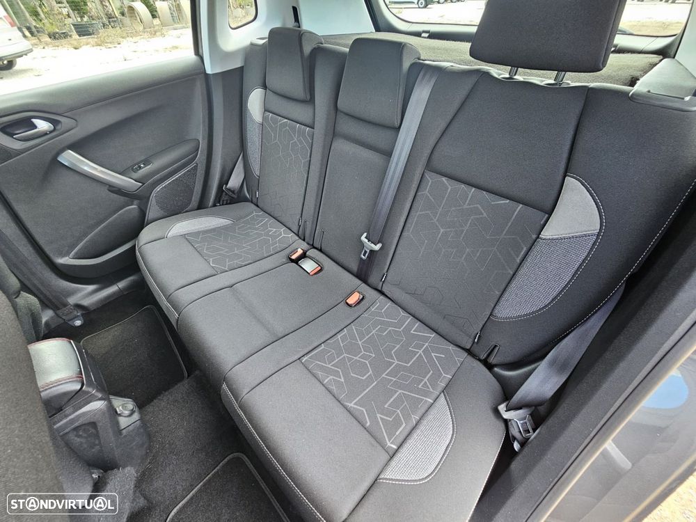 Peugeot 2008 1.2 PureTech Active - 21