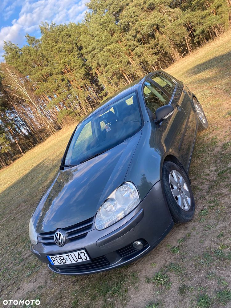 Volkswagen Golf - 2