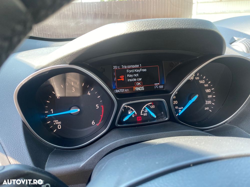 Ford Kuga 2.0 TDCi 4WD Powershift Titanium - 9