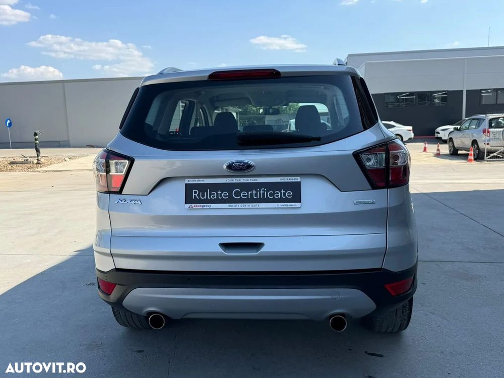 Ford Kuga - 9