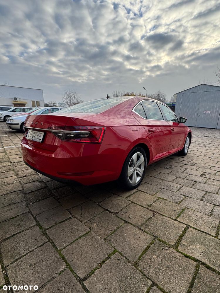 Skoda Superb 2.0 TDI SCR Style DSG - 6