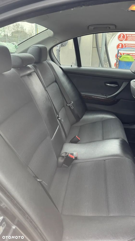 BMW Seria 3 ver-320i - 9