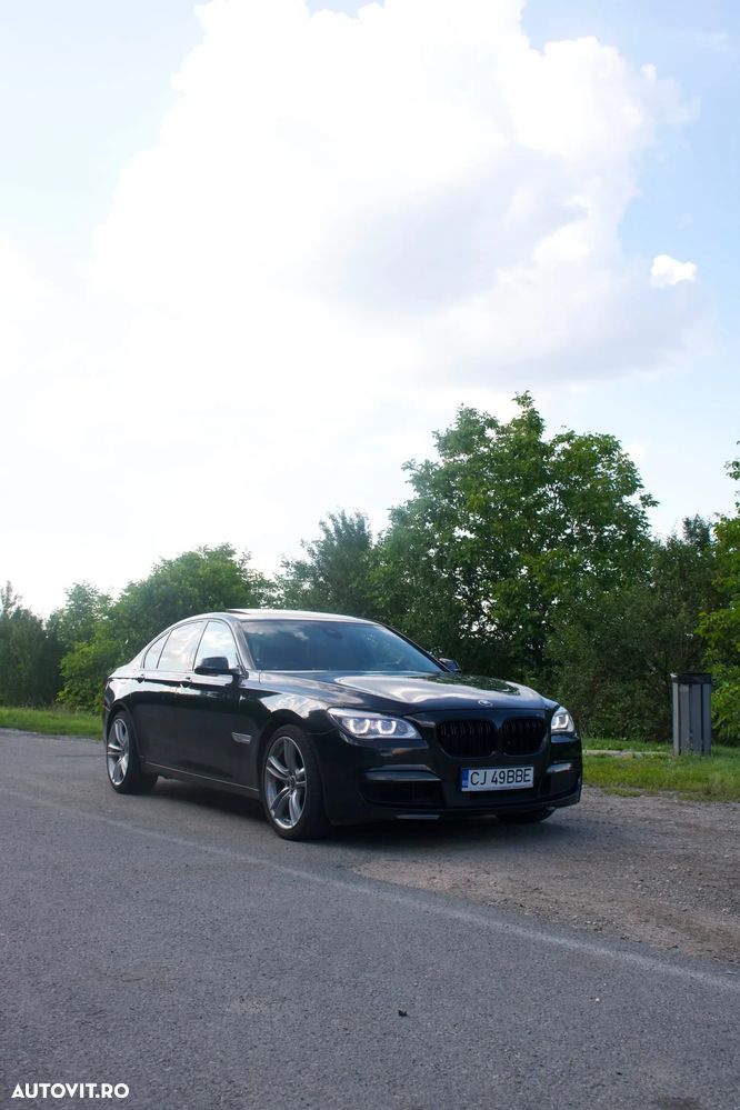 BMW Seria 7 740d xDrive - 23