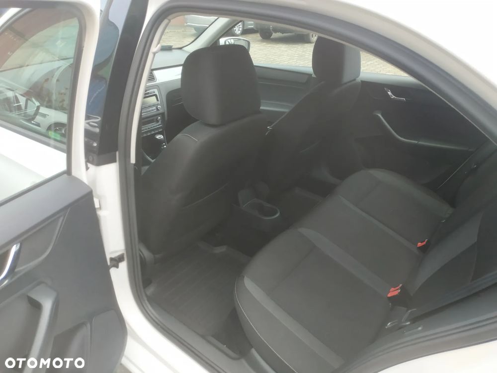 Skoda RAPID 1.6 TDI DPF Ambition - 8