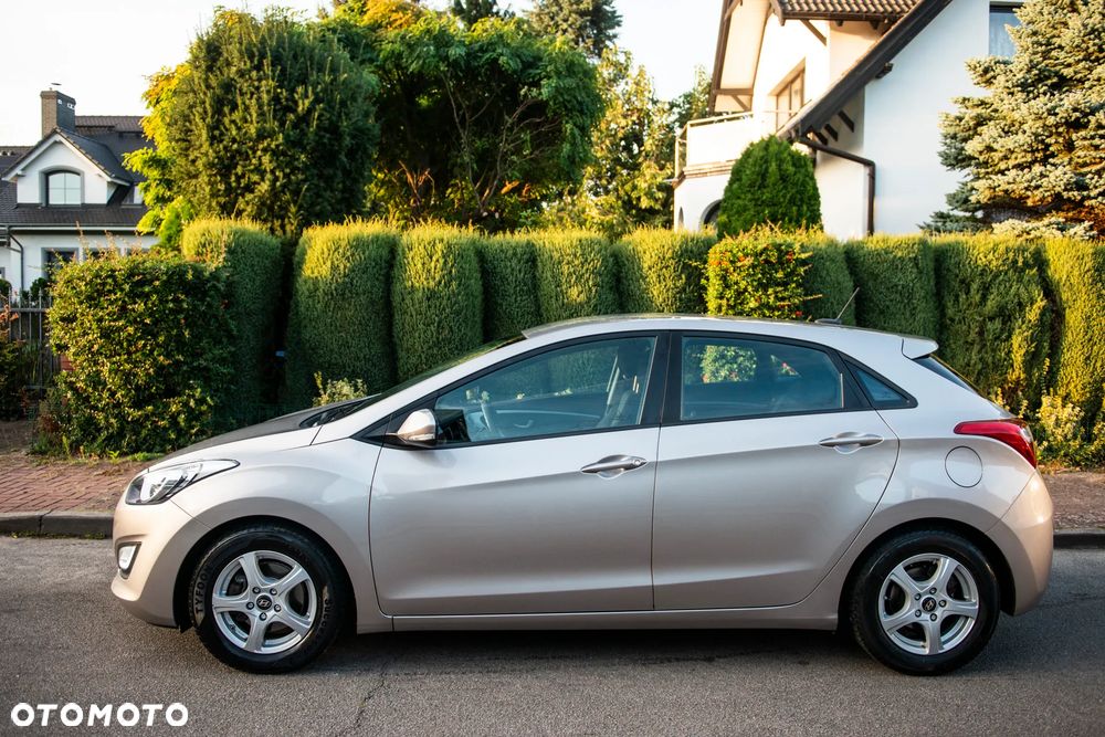 Hyundai i30 1.4 Comfort - 11