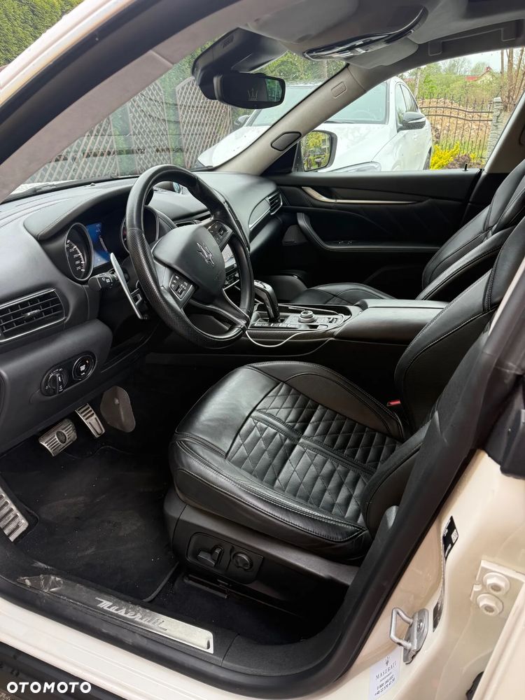 Maserati Levante S - 4