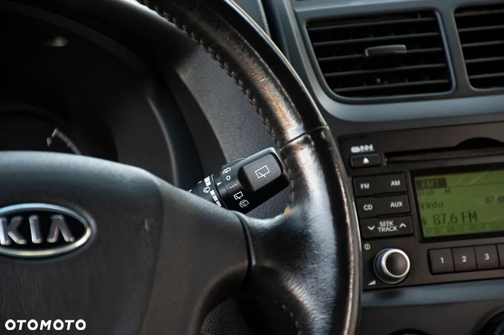 Kia Sportage 2.0 2WD Attract - 32