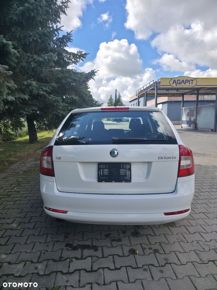Skoda Octavia - 7