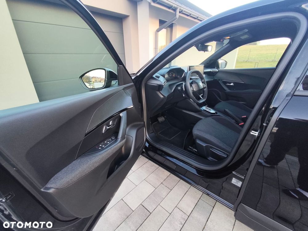 Peugeot 2008 PureTech mHEV Style e-DCS6 - 27