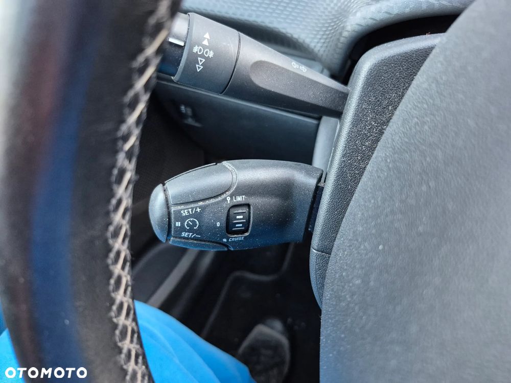 Peugeot 2008 1.6 BlueHDi Allure - 32