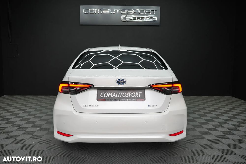 Toyota Corolla 1.8 HSD Dynamic - 5