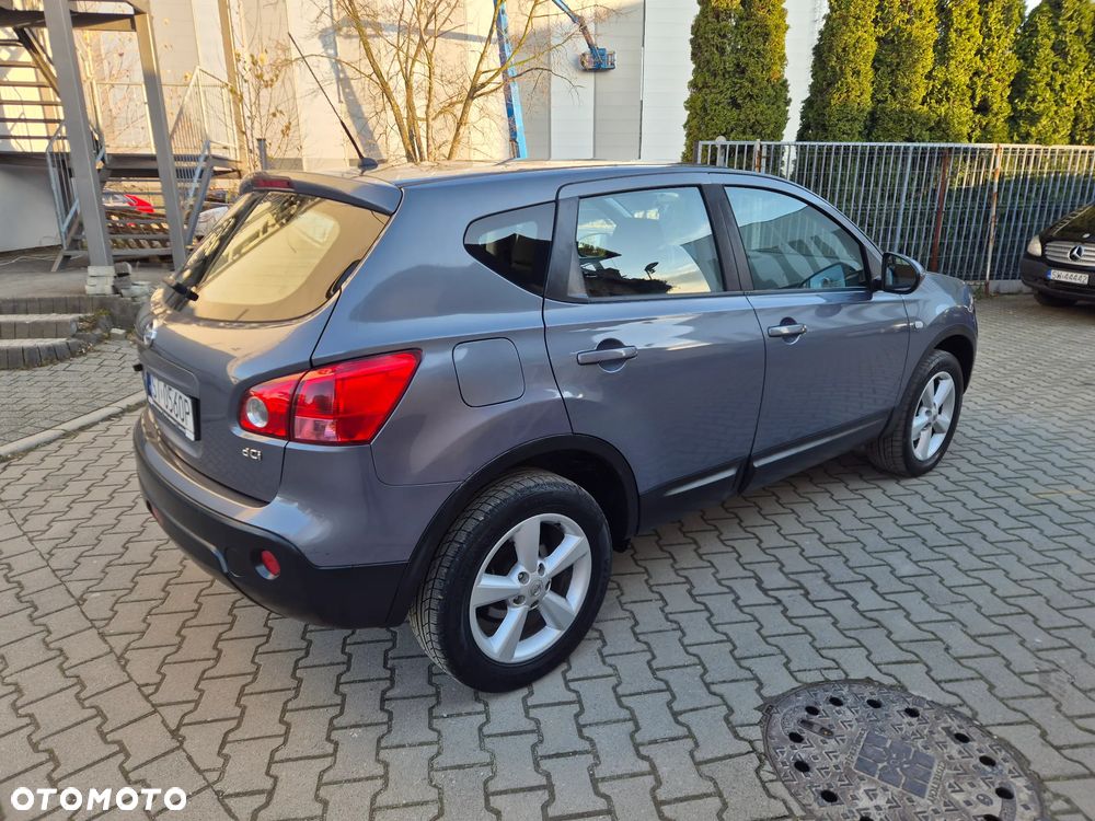 Nissan Qashqai 2.0 dCi 4 x 4 DPF acenta - 6