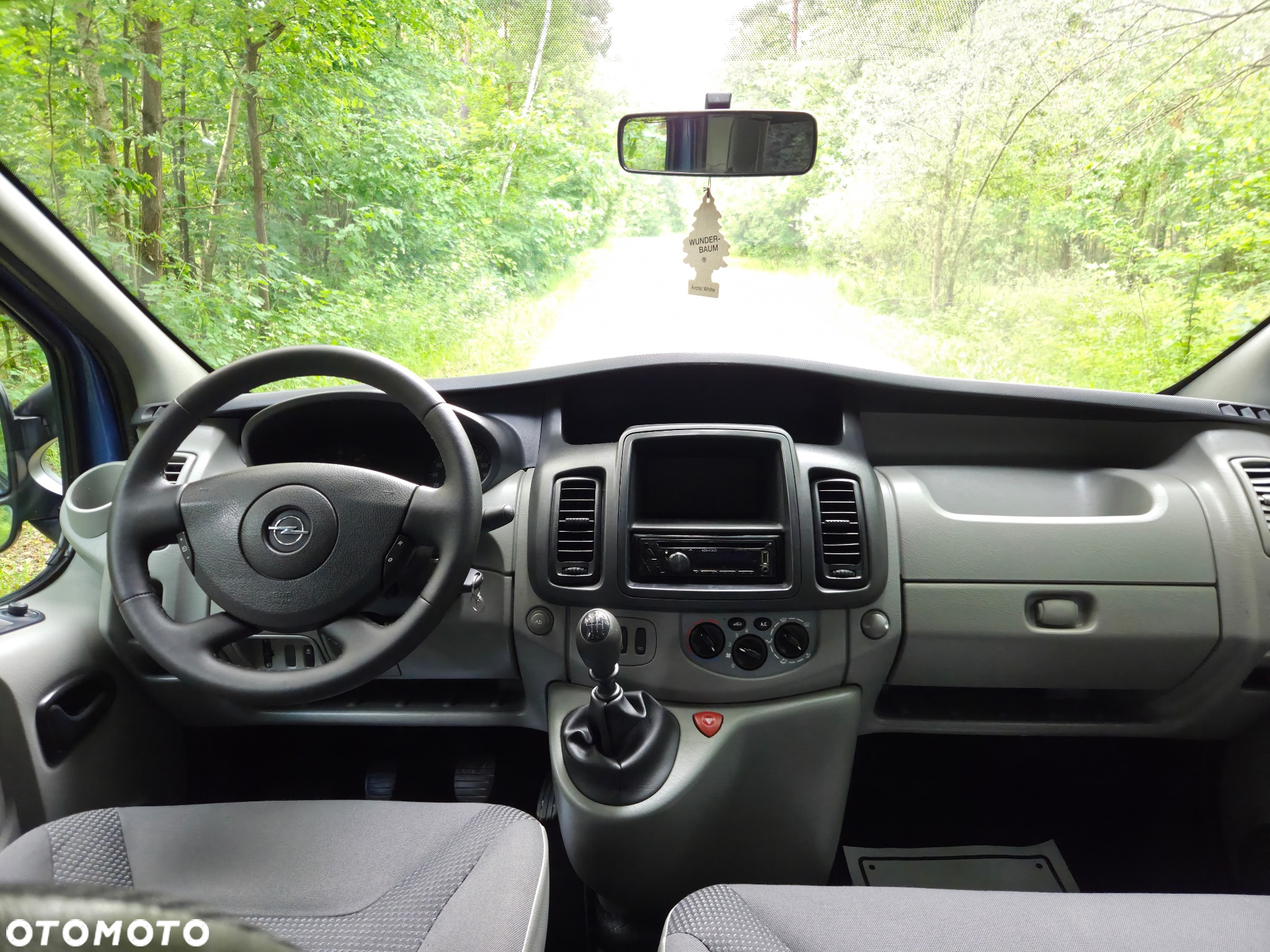 Opel Vivaro Tour Cosmo L1H1 - 20
