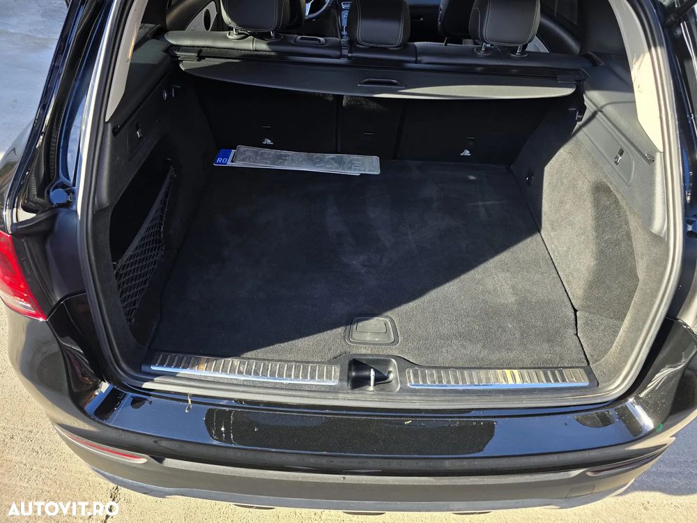 Mercedes-Benz GLC 300 d 4MATIC - 27