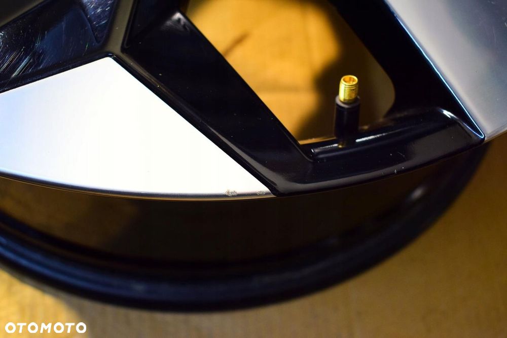 RENAULT 20 Megane V E-TECH Nowy Model Oryginał - 4