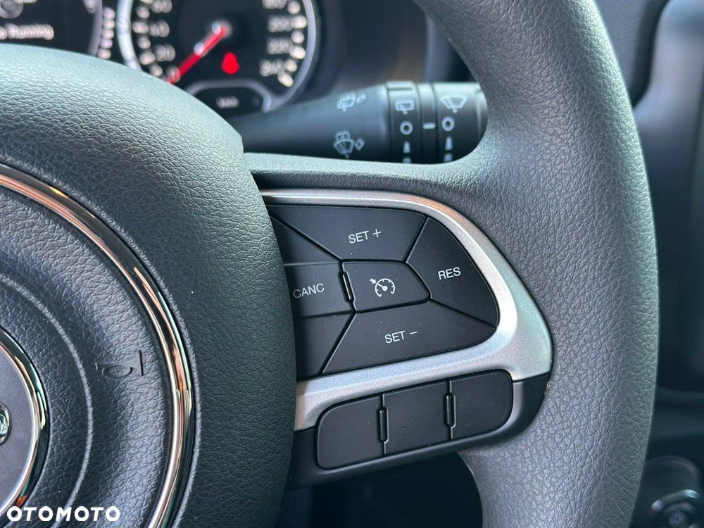 Jeep Renegade - 23
