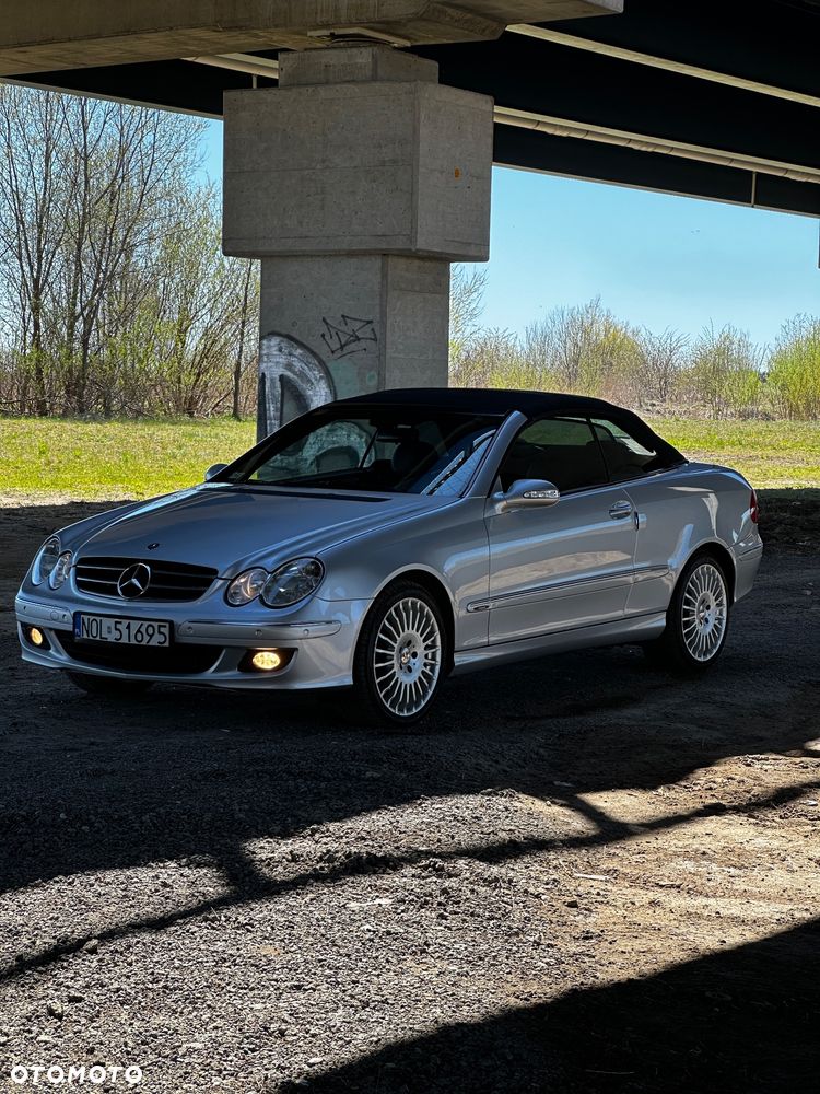 Mercedes-Benz CLK - 12
