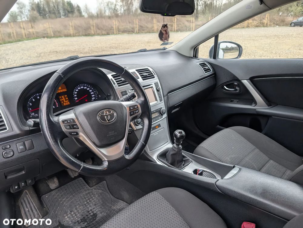 Toyota Avensis 1.8 Premium EU5 - 7