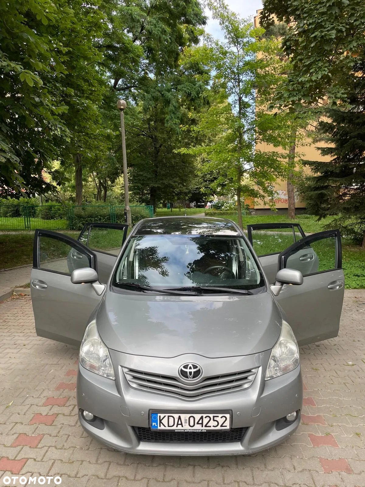 Toyota Verso 2.0 D-4D - 2