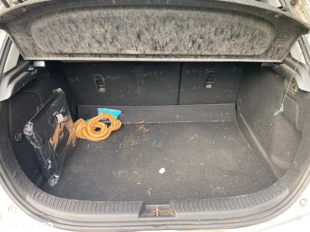Mazda 3 1.6 Comfort - 8