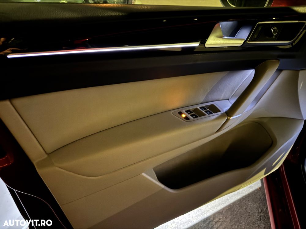 Volkswagen Golf Sportsvan 1.4 TSI (BlueMotion Technology) DSG Highline - 24