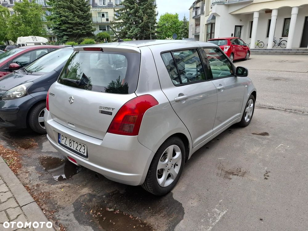 Suzuki Swift 1.3 GLX / Comfort - 2