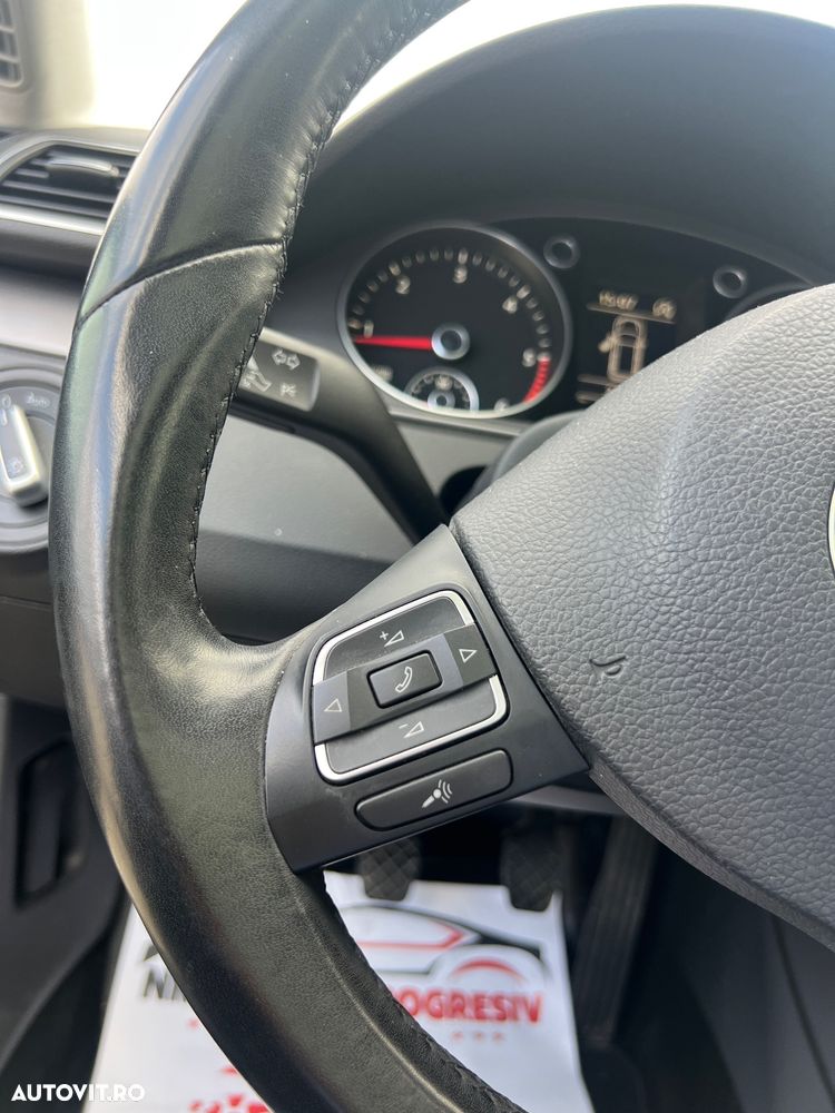 Volkswagen Passat Variant 1.6 TDI BlueMotion - 25