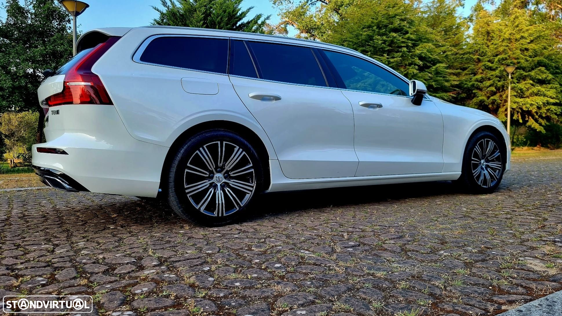 Volvo V60 2.0 T8 AWD TE Inscription - 19
