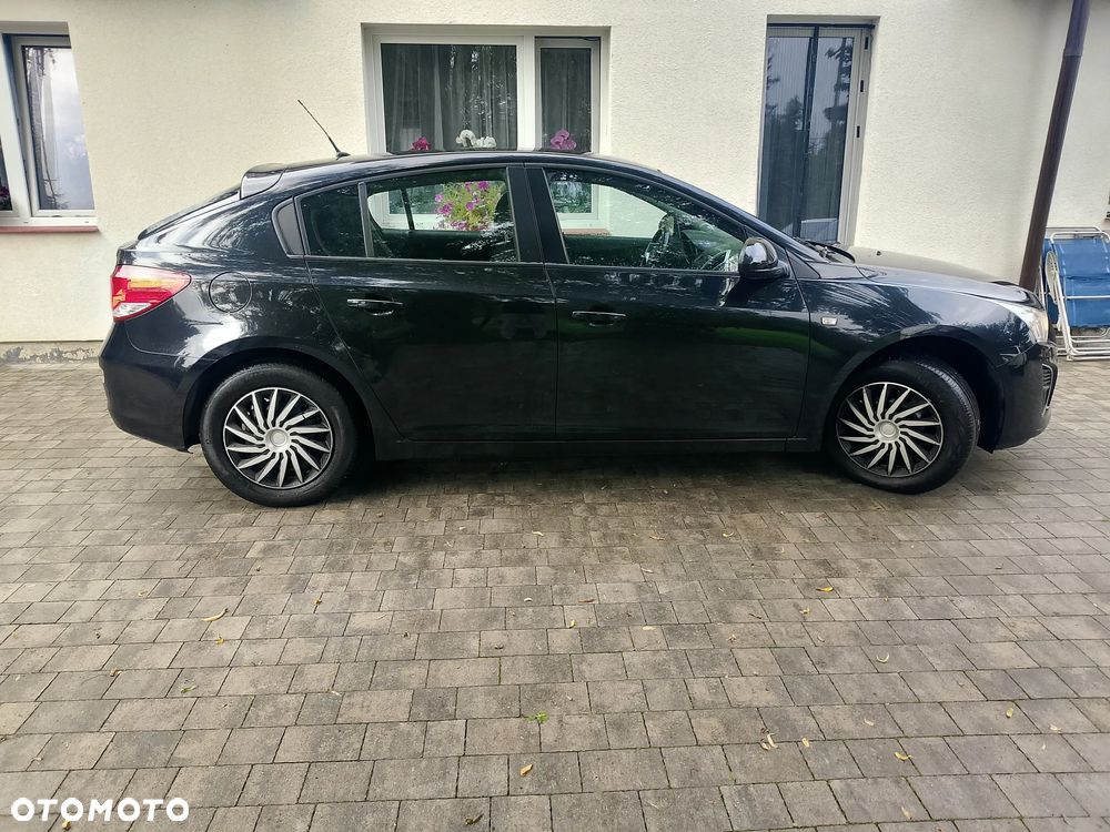 Chevrolet Cruze 1.8 LT - 10