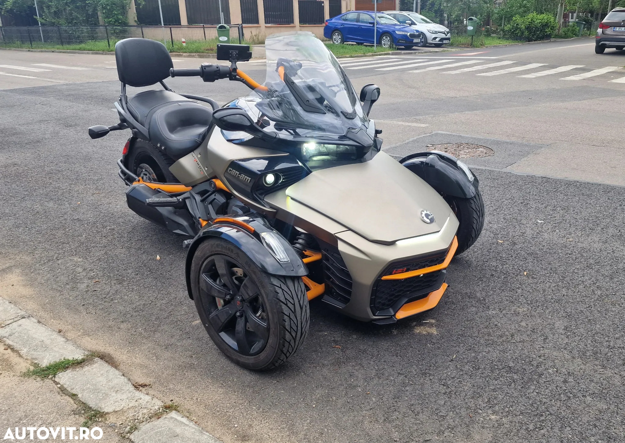 Can-Am Spyder - 2