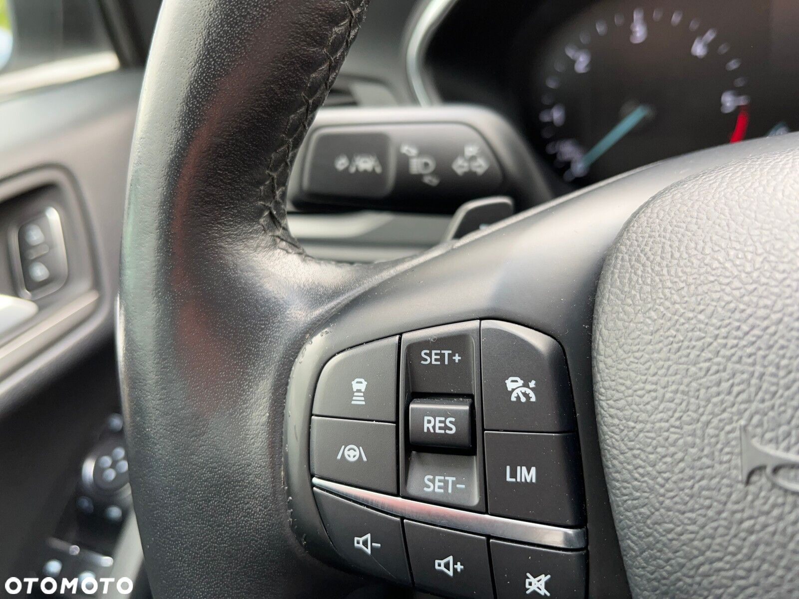 Ford Focus - 23