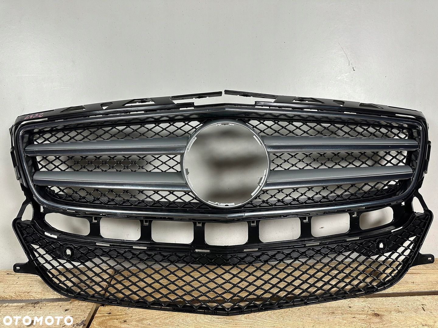 GRILL ATRAPA ZDERZAKA MERCEDES CLS W218 2011- CALY - 1