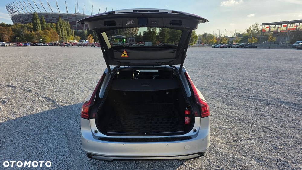Volvo V90 B5 B R-Design - 7