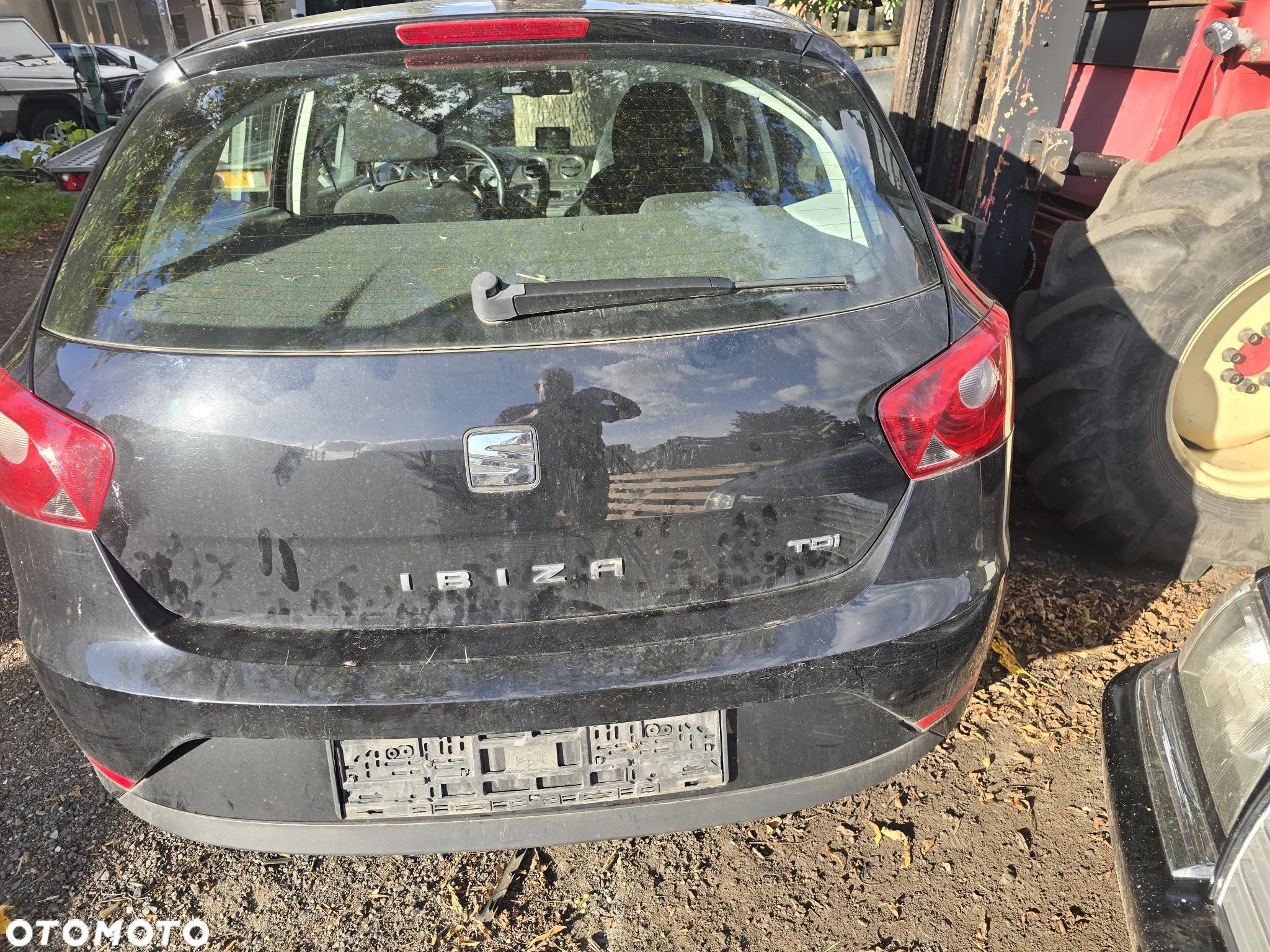 Klapa  tył  seat  Ibiza IV 5D. lift w kolorze LY9T - 1