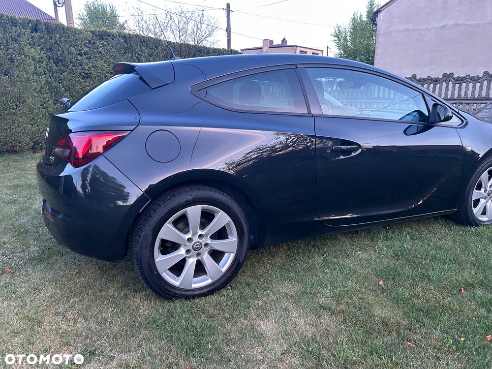 Opel Astra 1.4 Turbo - 4