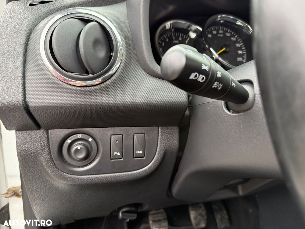 Dacia Sandero 1.5 dCI Prestige - 12