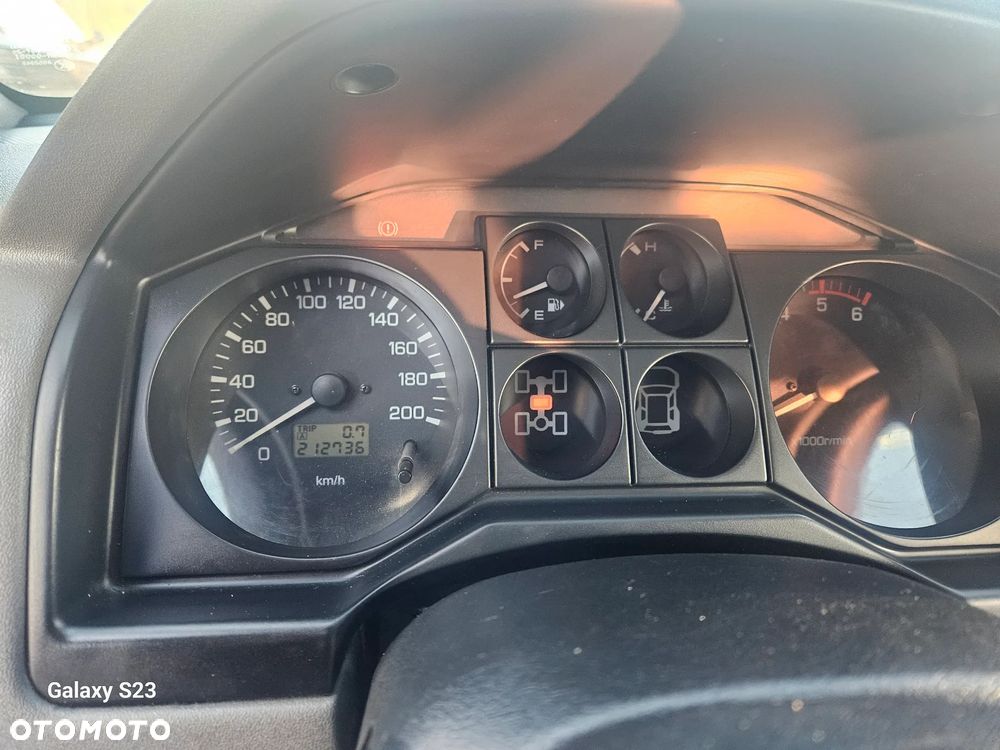 Mitsubishi Pajero - 9