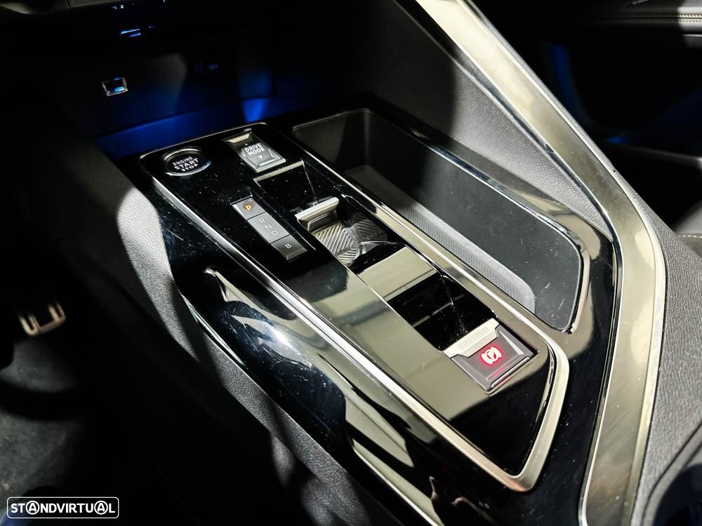 Peugeot 3008 1.6 Hybrid GT Pack e-EAT8 - 46