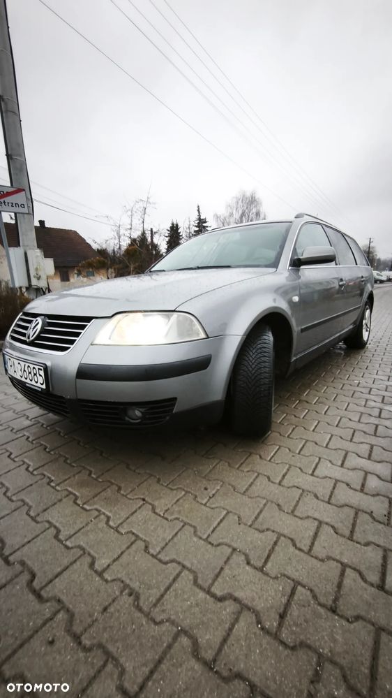 Volkswagen Passat 1.9 TDI Comfortline - 1