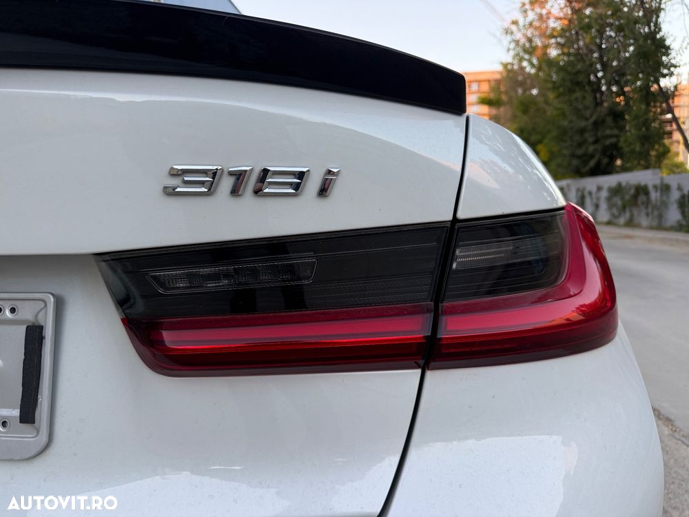 BMW Seria 3 318i Aut. M Sport - 18