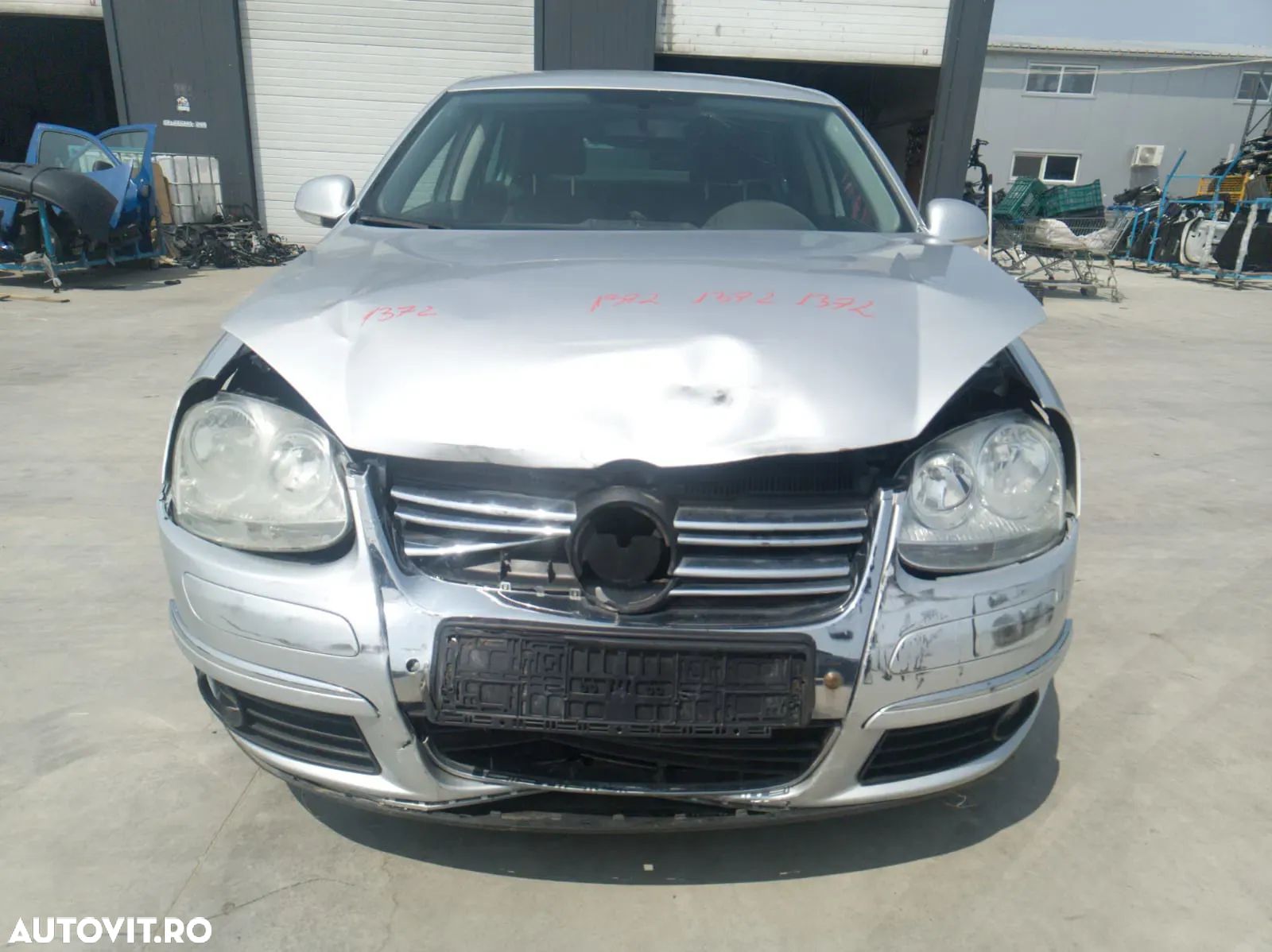 Dezmembrari / Dezmembrez Volkswagen Jetta 3 1.9 BXE cutie viteze GQQ culoare LA7W - 1