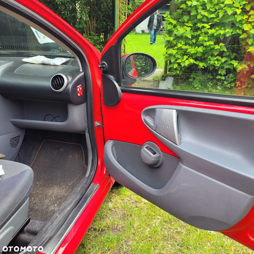 Peugeot 107 1.0 Trendy 2-Tronic - 11