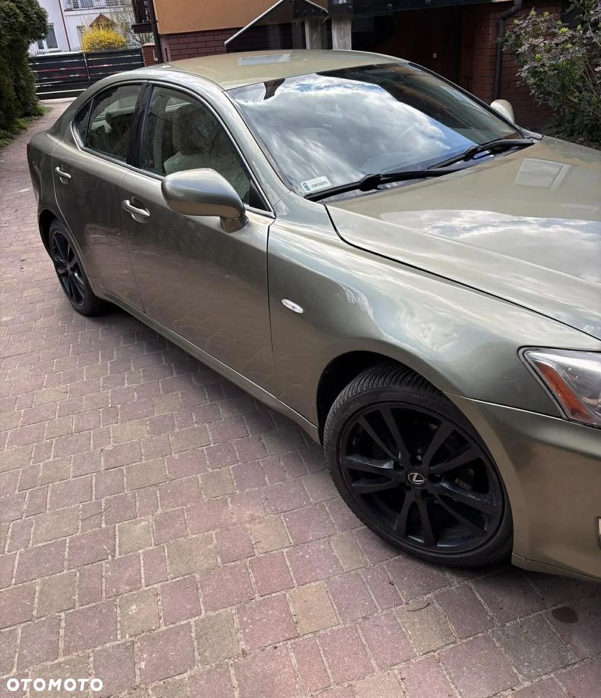 Lexus IS 220 D Elegance - 3