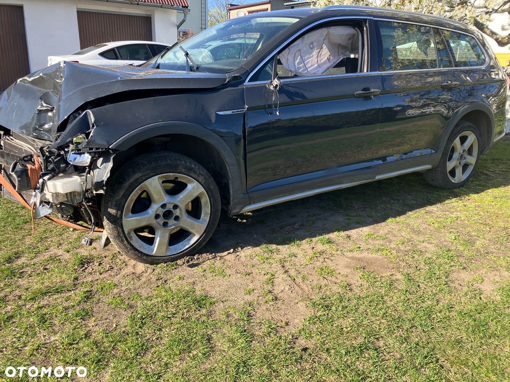 Volkswagen Passat - 5